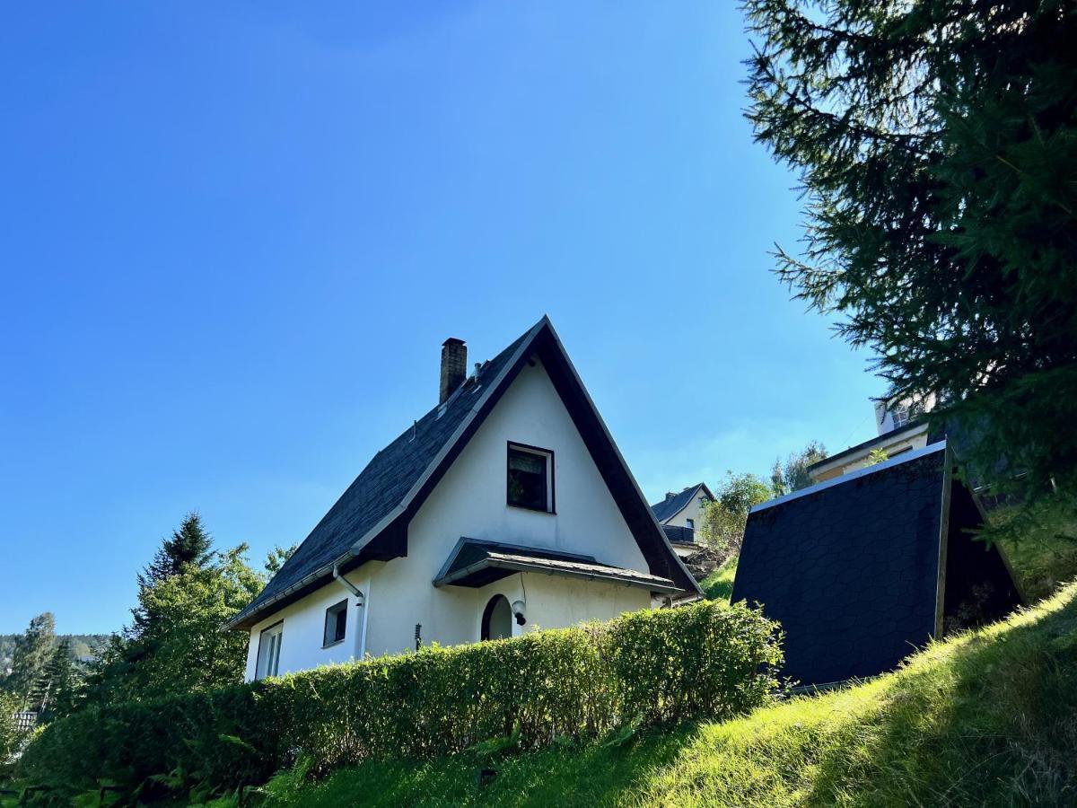 Urige Berghuette Mit Kamin Und Sauna Im Erzgebirge Nahe Schwarzwassertal Pobershau Exterior foto